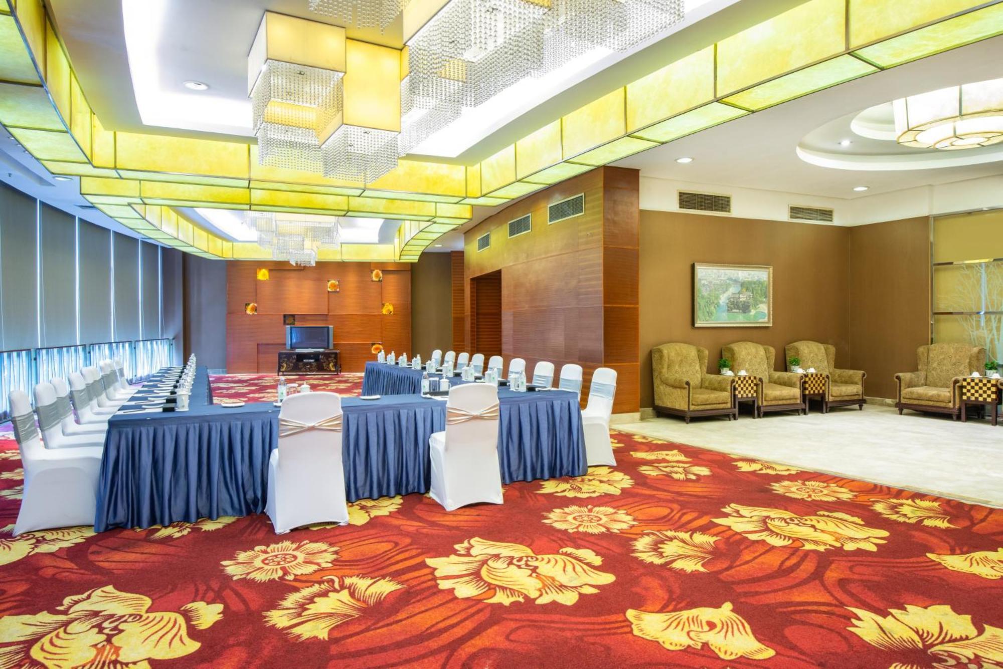 Holiday Inn Chengdu Century City-Westtower Dış mekan fotoğraf